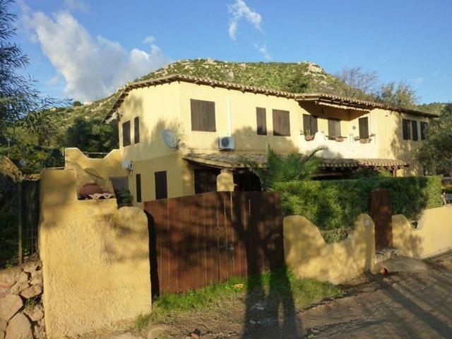 Casa Vacanza In Sardegna Wi-Fi Free Torre delle Stelle Esterno foto